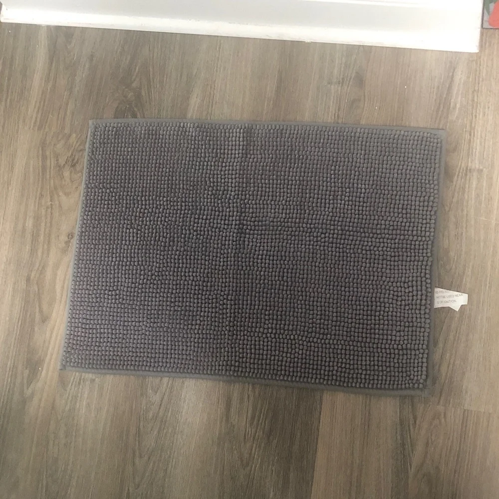 🥤 Room Essentials Soft Texture Bath Mat